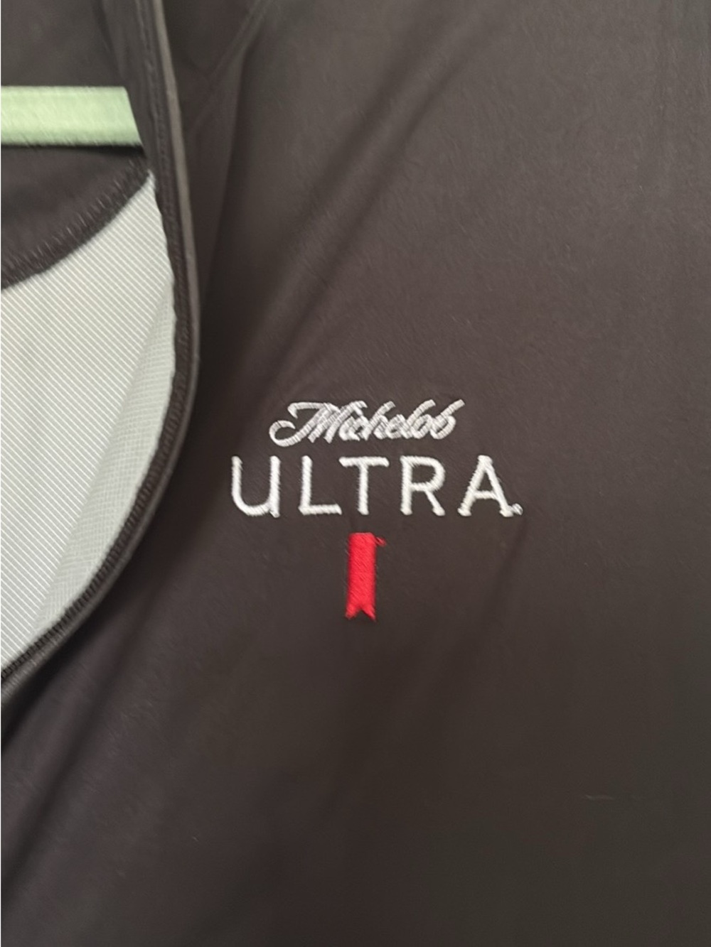 NWT Men’s FootJoy HydroKnit Michelob Ultra Vest - Picture 3 of 3